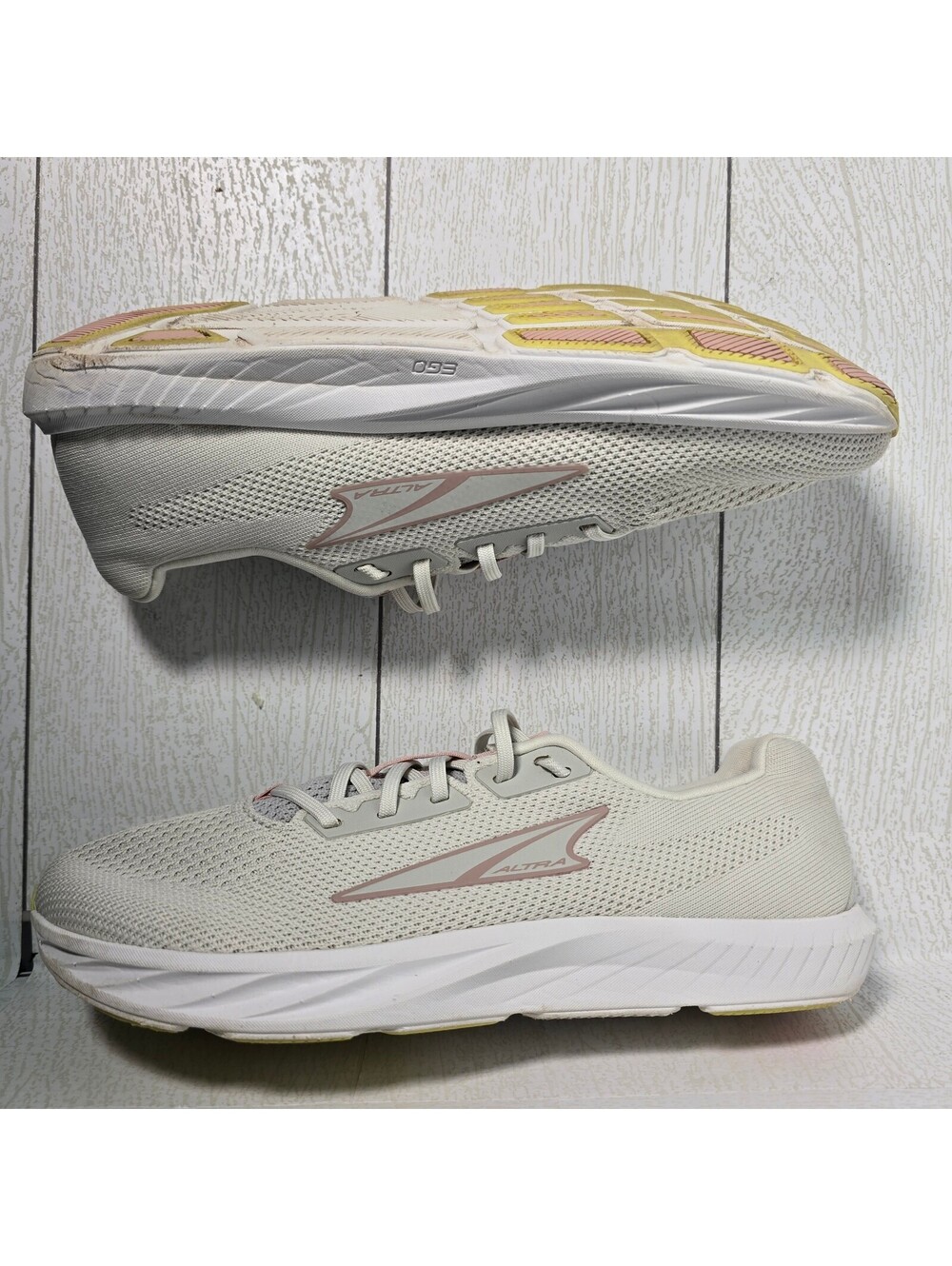 Altra Escalante 4 Womenโs Running Shoes Light Gray US 8 EU 39 Zero Drop